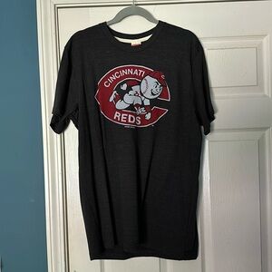 Homage Cincinnati reds t shirt